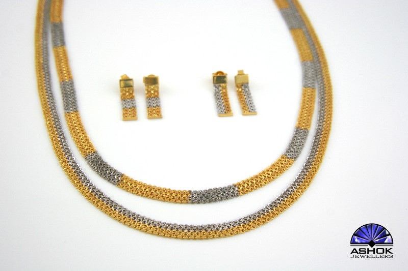 NECKPIECES 006