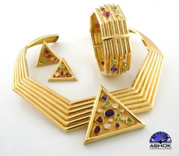 NECKPIECES 015