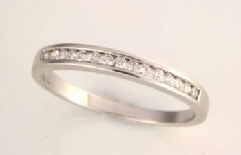 15 Stone Round Cut Diamond Band 00107