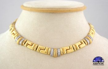 NECKPIECES 0040