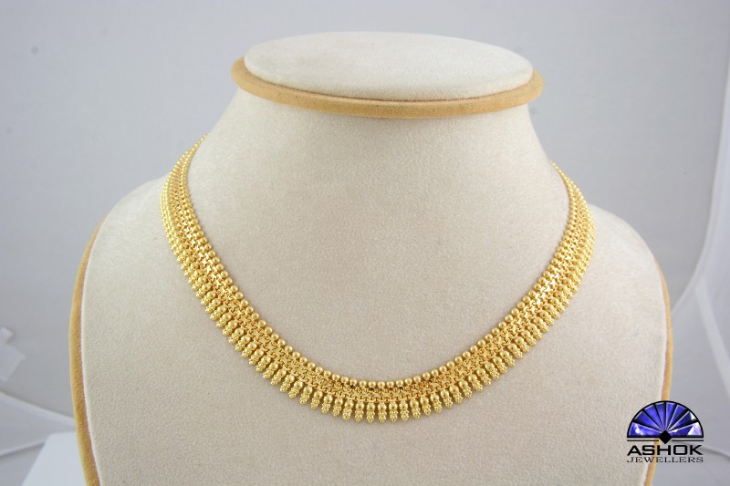 NECKPIECES 0053