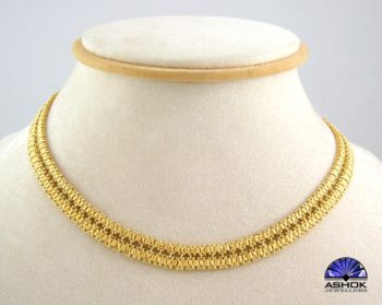 NECKPIECES 0055