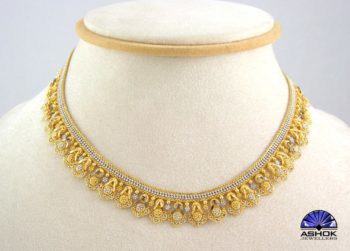 NECKPIECES 0058