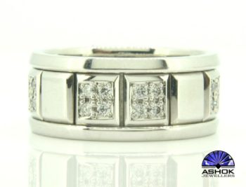 White Gold Gents Swivel Ring with Diamond Detail