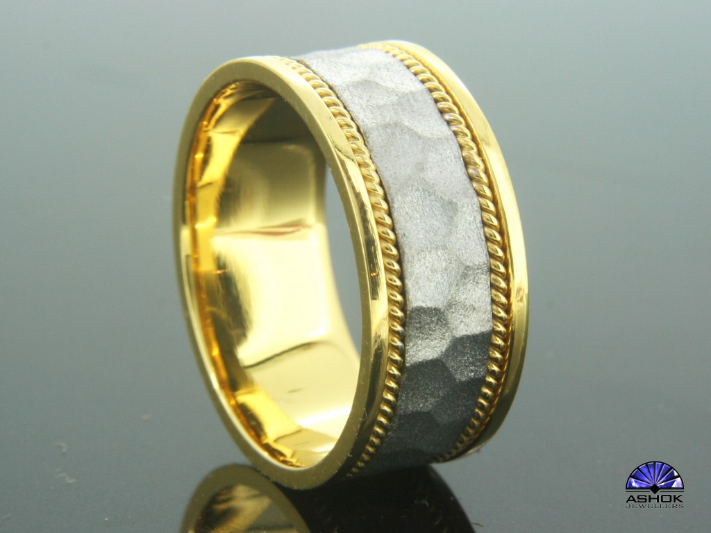 GENTS RING 17