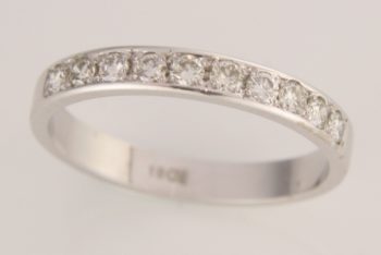 Multi Stone Round Brilliant Cut Diamond Ring RL034