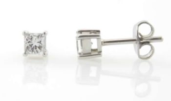 Princess Cut Diamond Stud Earring EA3001