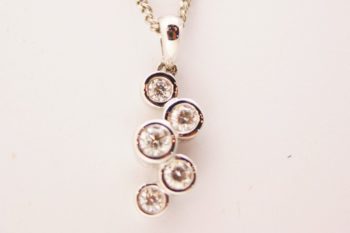 Pendants 120