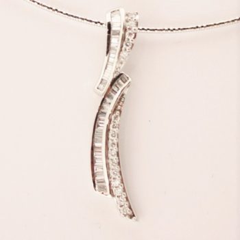 Pendants 122