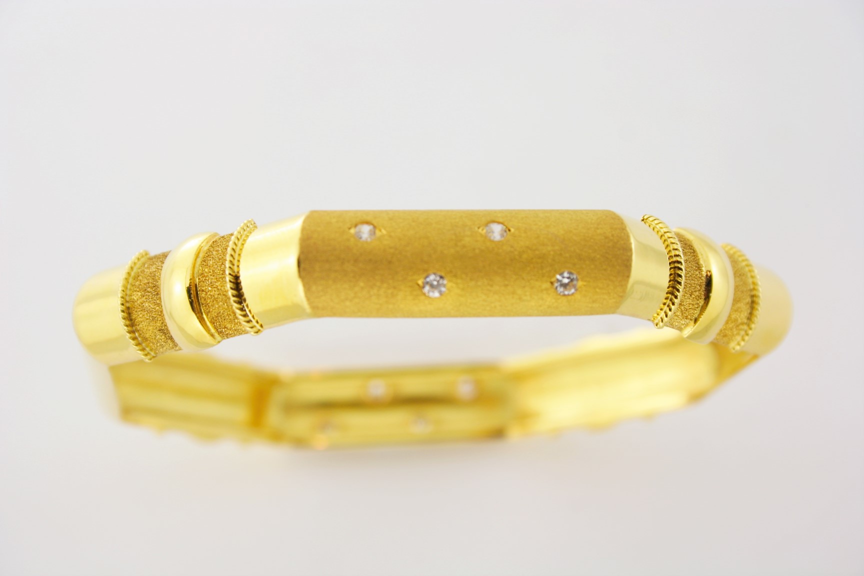 Yellow Gold Bangle GB006 - Image 2
