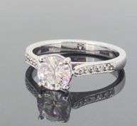White Gold Diamond Ring GR2