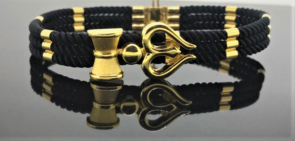 Triple Black String - Image 4