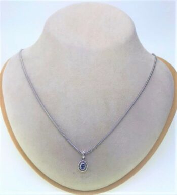 Neckchain