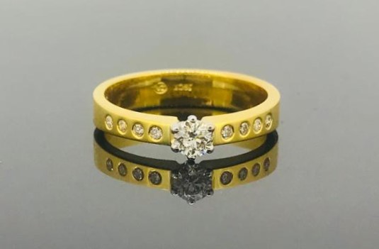 Ring