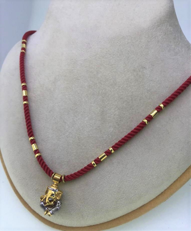 Red String Chain - Image 3