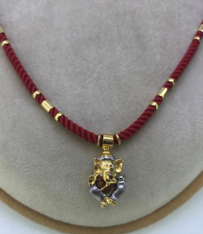 Red String Chain - Image 4