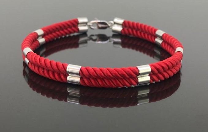 Red String Bracelet - Image 3